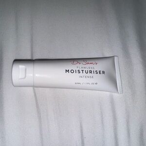 Dr Sam’s Flawless Moisturiser Intense